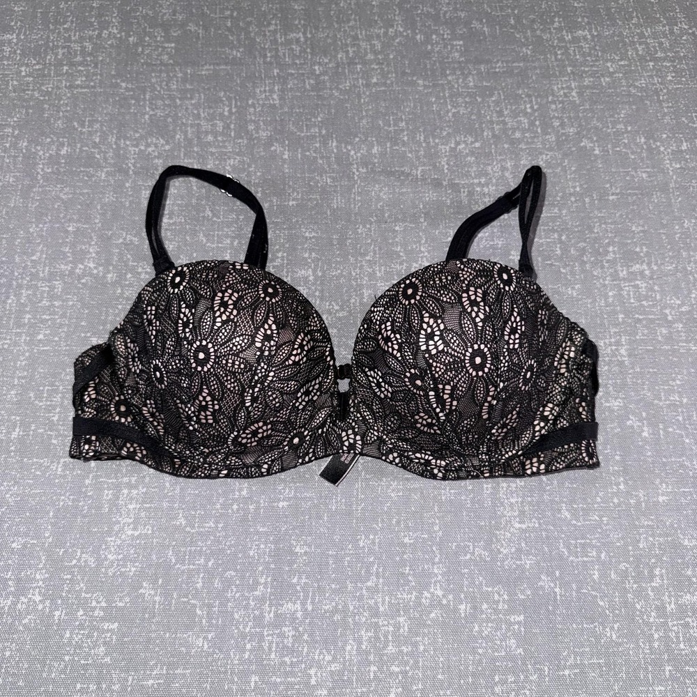 Victorias Secret Very Sexy Bra Womens 32B Black Lace Push Up Padded Underwire